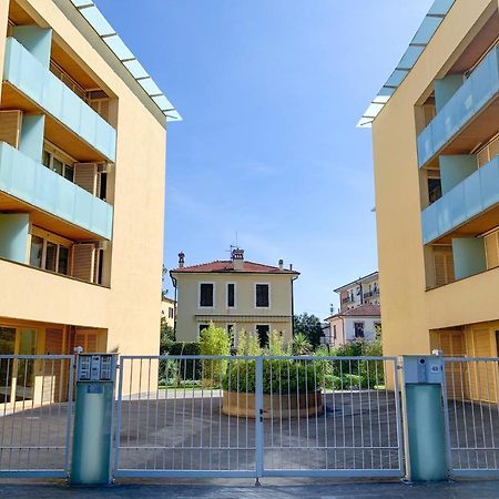 Giallomango Apt In Lucca Exterior photo